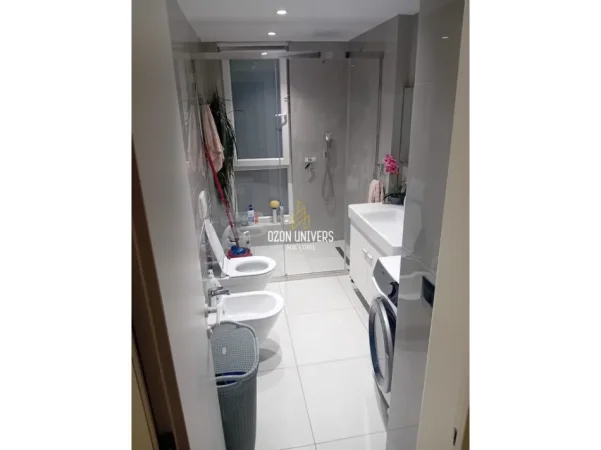 Tirane, jepet me qera apartament duplex Dublex Kati 4, 120 m² 1.100 € (5 Maji)
