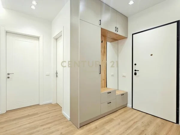 Tirane, jepet me qera apartament 2+1 Kati 4, 124 m² 1.200 € (Liqeni i Thate)