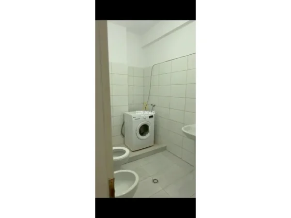 Tirane, jepet me qera apartament 2+1+Ballkon Kati 6, 125 m² 600 € (Astir)