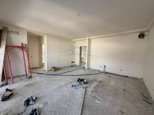 Tirane, shitet apartament 3+1+2+Ballkon Kati 3, 127 m² 202.928 € (Porcelan)