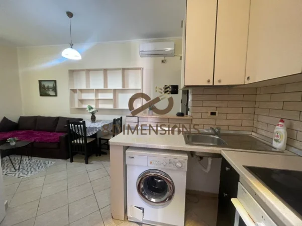 Tirane, jepet me qera apartament 1+1 Kati 4, 47 m² 400 € (5 maji)