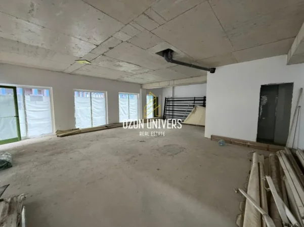 Tirane, jepet me qera ambjent biznesi Kati 0, 110 m² 1.200 € (Ali Demi)