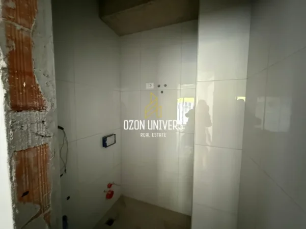 Tirane, jepet me qera ambjent biznesi Kati 0, 110 m² 1.200 € (Ali Demi)