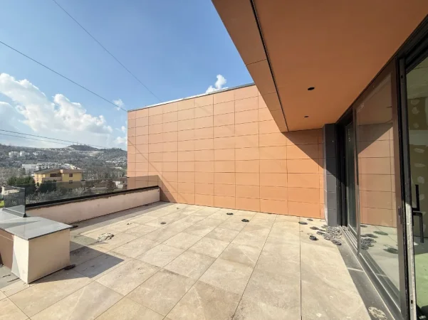 Tirane, shitet Vile 3+1+Aneks+Ballkon , 600 m² 780.000 € 