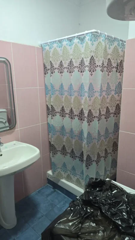 Tirane, jepet me qera apartament 1+1+Ballkon , 70 m² 400 € (Astir)