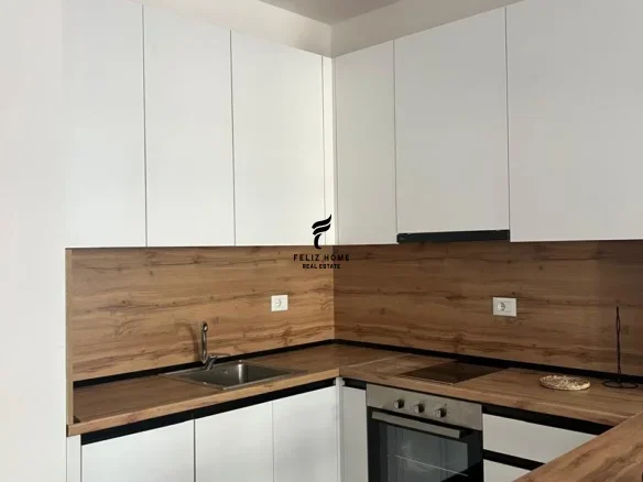 Tirane, jepet me qera apartament 1+1+Ballkon Kati 3, 70 m² 550 € (LAPRAKE)