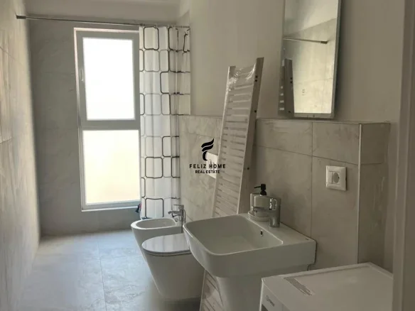 Tirane, jepet me qera apartament 1+1+Ballkon Kati 3, 70 m² 550 € (LAPRAKE)