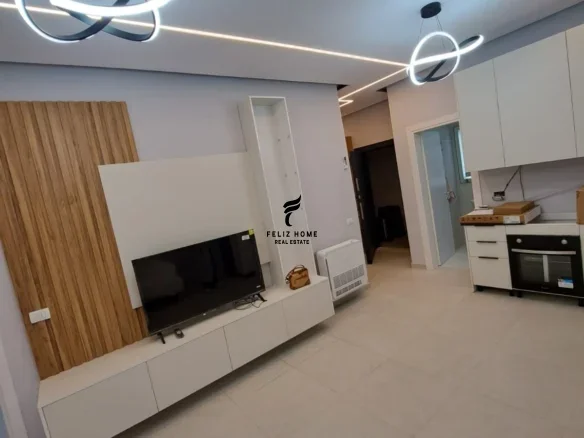 Tirane, jepet me qera apartament 2+1+Ballkon Kati 5, 82 m² 600 € (5 MAJI)