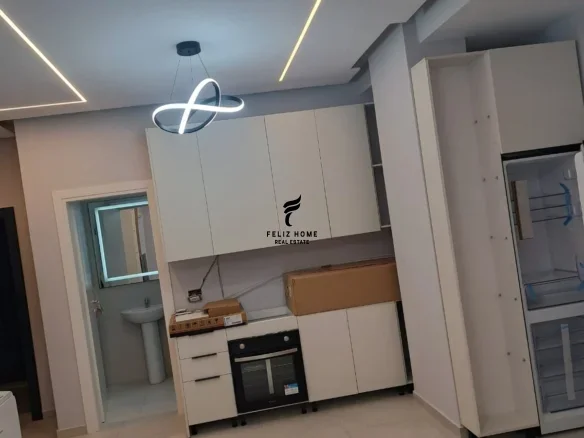 Tirane, jepet me qera apartament 2+1+Ballkon Kati 5, 82 m² 600 € (5 MAJI)