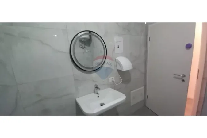 Tirane, jepet me qera apartament 2+1 Kati 0, 95 m² 45.000 € 