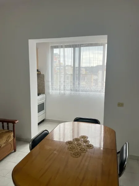 Tirane, jepet me qera apartament 1+1 Kati 5, 65 m² 45.000 Lekë te Reja, Rruga ELBASANIT, Tirane.