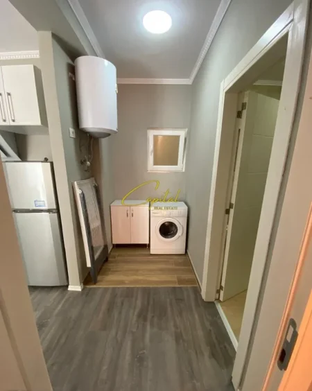 Tirane, jepet me qera apartament 1+1 Kati 2, 78 m² 450 € (BULEVARDI I RI)