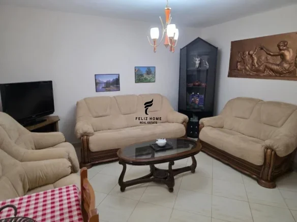 Tirane, jepet me qera apartament 2+1+Ballkon Kati 4, 75 m² 450 € (SIRI KODRA)