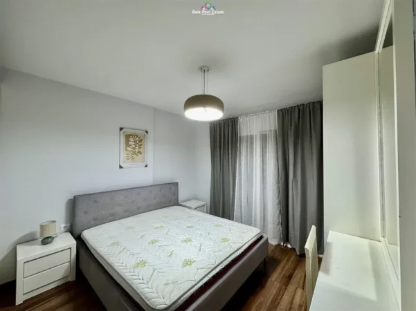 Tirane, jepet me qera apartament 1+1 Kati 10, 68 m² 730 € (Komuna e Parisit, Kompleksi Kika)