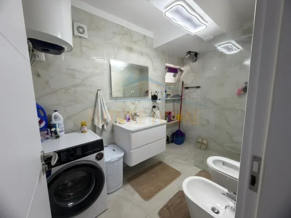 Qera, Apartament 2+1, 21 Dhjetori, Tiranë