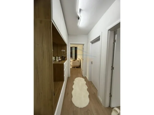 Qera, Apartament 2+1, 21 Dhjetori, Tiranë