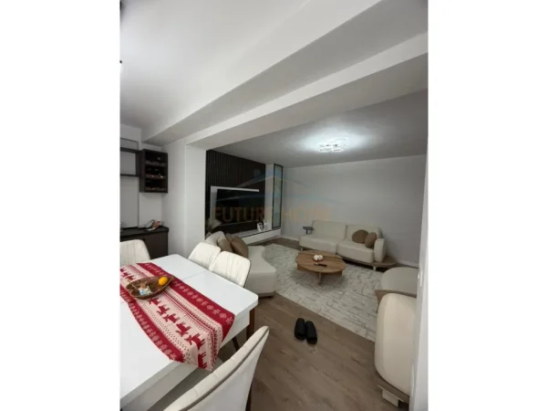 Qera, Apartament 2+1, 21 Dhjetori, Tiranë