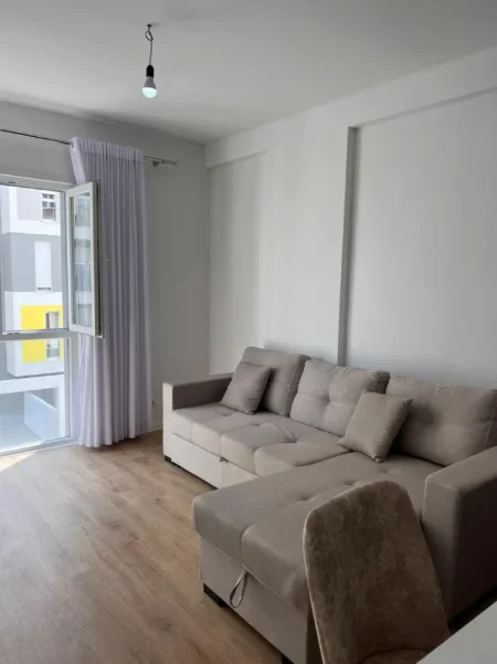 Tirane, jepet me qera apartament 2+1 Kati 2, 90 m² 500 € (Univers City , QTU)