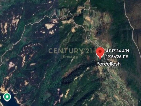 Tirane, shitet toke , 4.856 m² 200.000 € (Percellesh)