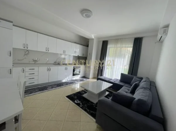 Durres, jepet me qera apartament 2+1+Ballkon Kati 2, 94 m² 450 € 