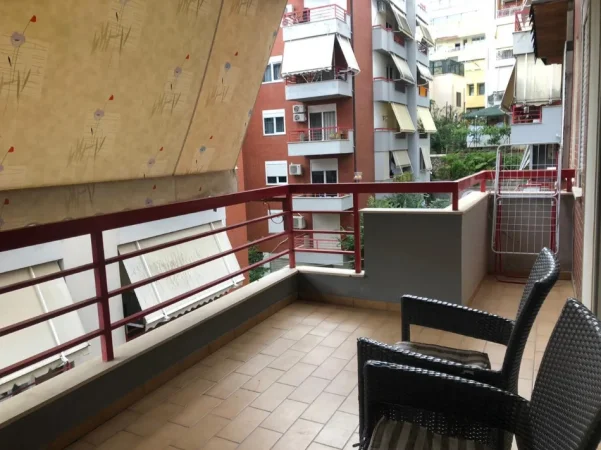 Tirane, shitet apartament 2+1+Aneks+Ballkon Kati 3, 140 m² (Rruga Colombo Liqeni Thate)