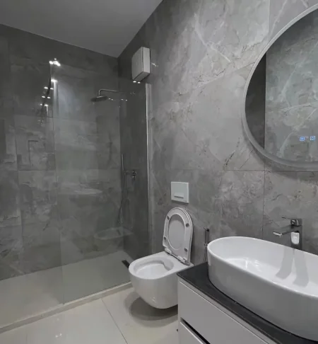 Tirane, jepet me qera 2+1 Kati 3, 75 m² 900 € (Zogu i Zi)
