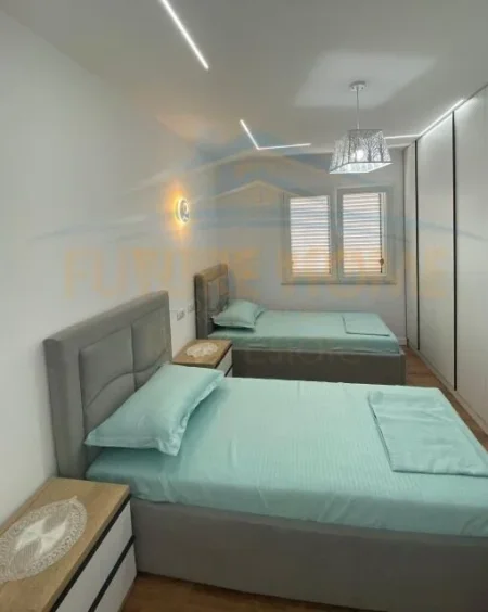 Qera, Apartament 2+1, 21 Dhjetori