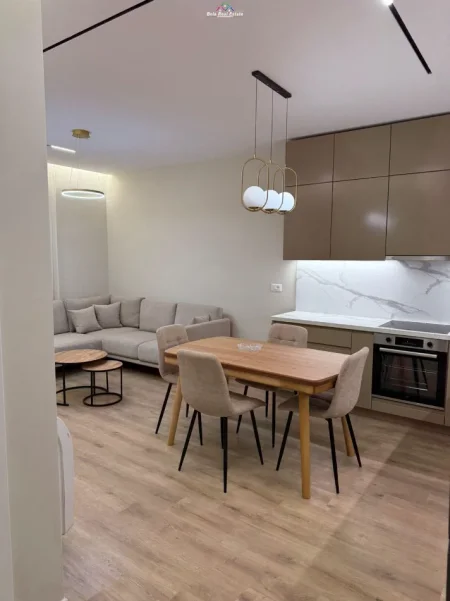 Tirane, jepet me qera apartament 1+1 Kati 2, 67 m² 730 € (rruga Dritan Hoxha, Kompleksi Aura)