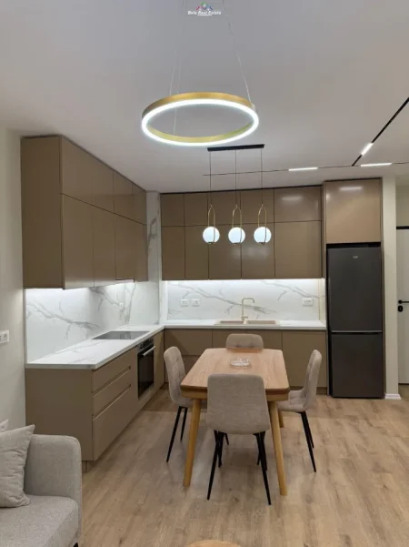 Tirane, jepet me qera apartament 1+1 Kati 2, 67 m² 730 € (rruga Dritan Hoxha, Kompleksi Aura)