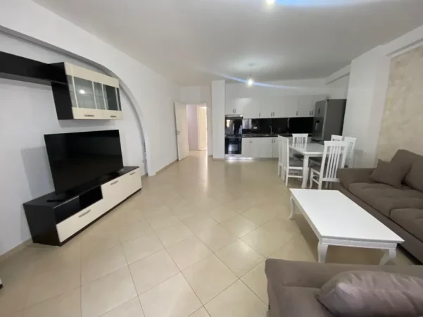 Tirane, jepet me qera apartament 3+1+ 2 Poste parkimi, Kati 2, 145 m² 1.000 € (5 Maji)