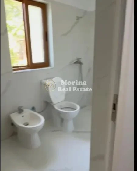 Tirane, jepet me qera garsonier Kati 1, 25 m² 250 € (Laprake)