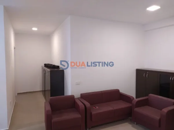 Tirane, jepet me qera zyre , 74 m² 1.260 € (RTSH)