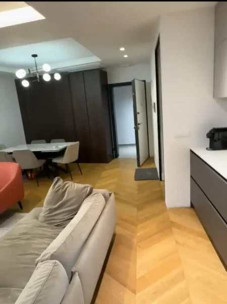 Tirane, shitet apartament 2+1 Kati 6, 116 m² 600.000 € (LAKE VIEW)