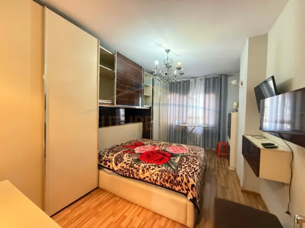 Tirane, jepet me qera apartament 2+1 Kati 7, 110 m² 450 € (ASTIR)