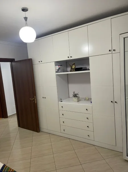 Tirane, shitet apartament 2+1 , 91 m² (Filip Jano)