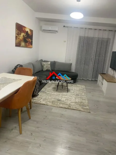 Tirane, jepet me qera apartament 2+1+Ballkon Kati 3, 88 m² 750 € (RRUGA MUSA MACI,PAZARI I RI)