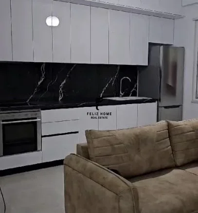 Tirane, jepet me qera apartament 2+1 Kati 4, 105 m² 600 € (SELITE)