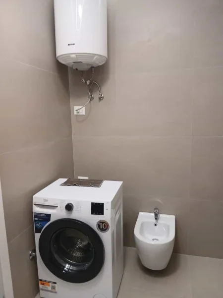 Tirane, jepet me qera apartament 1+1 Kati 1, 67 m² 730 € (Rruga Dritan Hoxha)