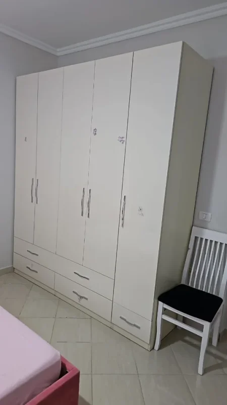 Tirane, jepet me qera apartament 2+1 Kati 2, 100 m² 600 € (Kodra e Diellit)