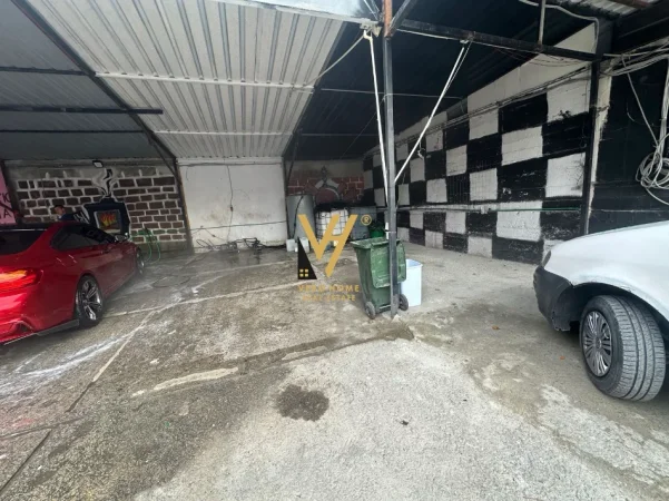 Tirane, jepet me qera ambjent biznesi Kati 0, 240 m² 1.200 € (5 MAJI)