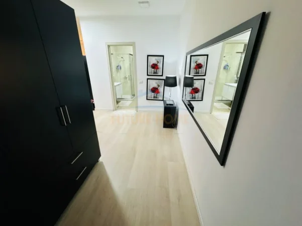 Tirane, shitet apartament 1+1+Aneks+Ballkon Kati 1, 130 m² 210.000 € (Panorama)