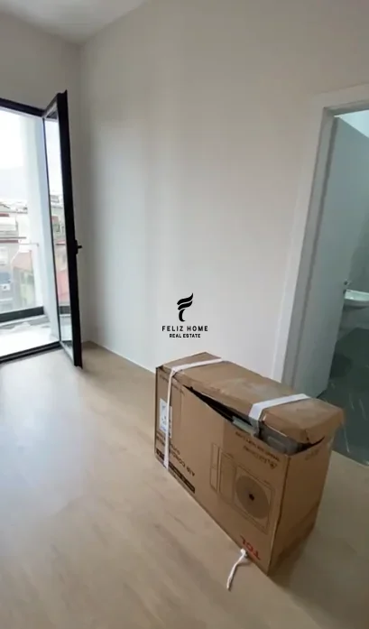 Tirane, jepet me qera zyre Kati 2, 96 m² 1.500 € (VASIL SHANTO)