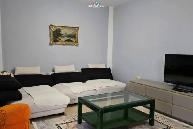 Tirane, jepet me qera apartament 2+1 Kati 5, 83 m² 470 € (Rruga Kastriotet)
