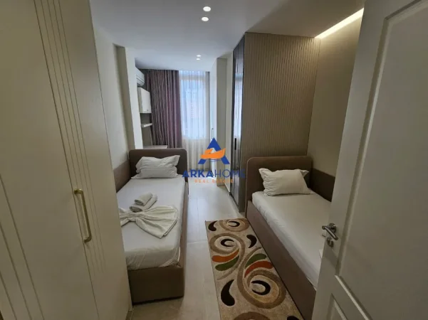 Tirane, jepet me qera apartament 2+1+Ballkon Kati 3, 90 m² 1.200 € 