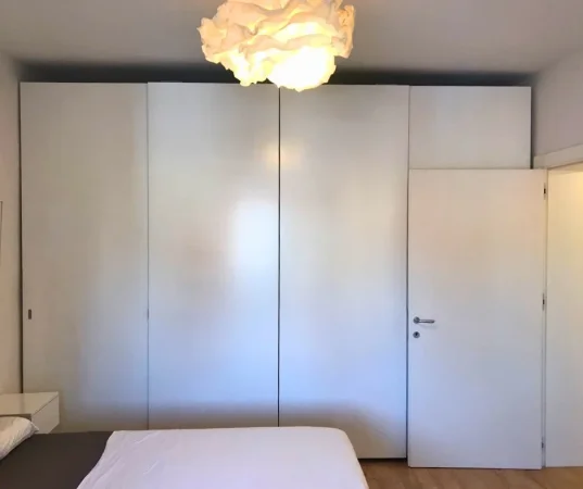 Tirane, jepet me qera apartament 1+1+Ballkon Kati 4, 60 m² 700 € (Myslym Shyri)