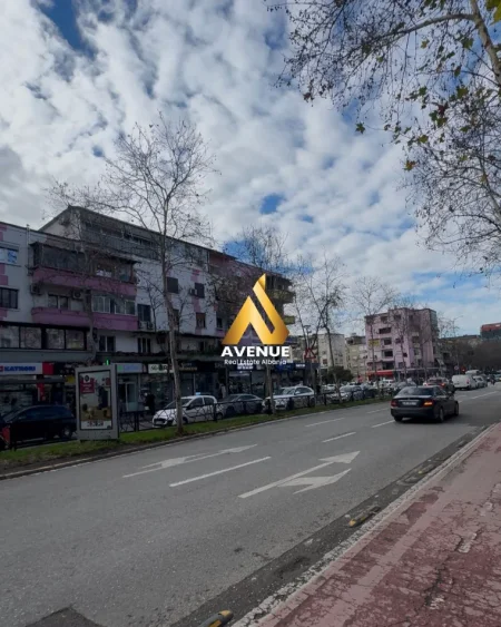 Tirane, shitet apartament 1+1 Kati 3, 56 m² 158.000 € (Rruga Muhamet Gjollesha)