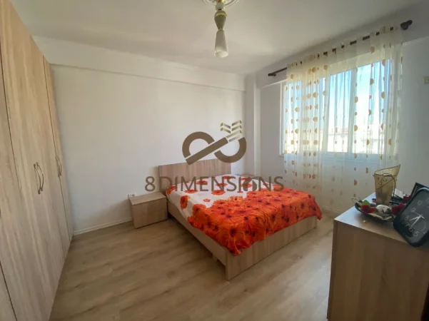 Tirane, jepet me qera apartament 1+1+Ballkon Kati 8, 60 m² 400 € (astir)