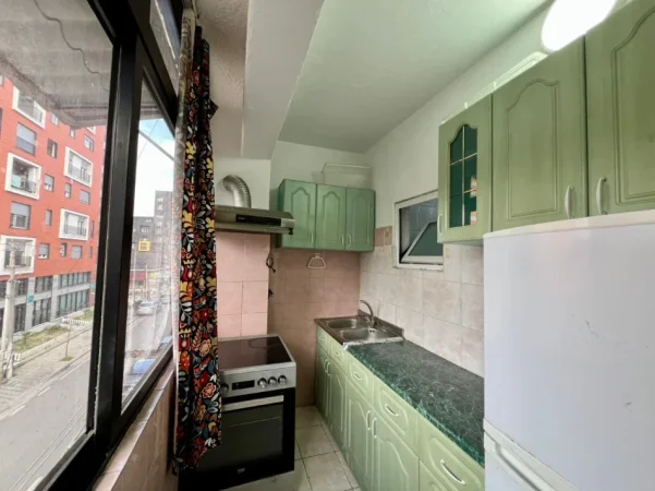 Tirane, shitet apartament 1+1 Kati 3, 59 m² 120.000 € (Rruga Kongresi i Lushnjes)