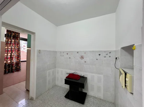 Tirane, shitet apartament 1+1 Kati 3, 59 m² 120.000 € (Rruga Kongresi i Lushnjes)