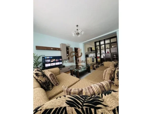 Tirane, jepet me qera apartament 1+1 Kati 5, 80 m² 630 € (stadiumi dinamo)